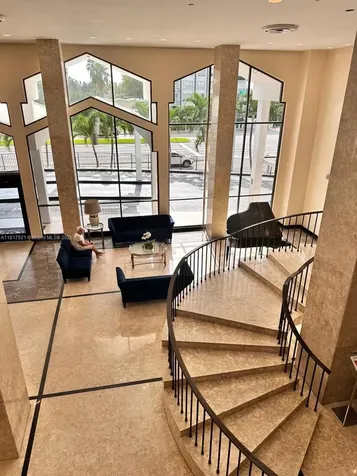5601 Collins Avenue Miami Beach FL 33140