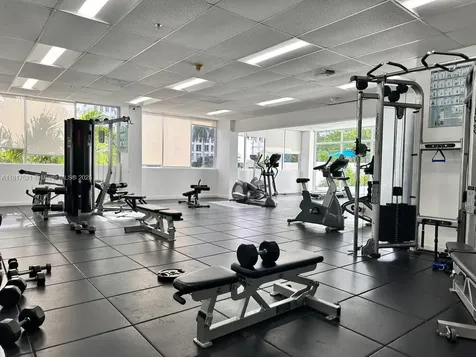 5601 Collins Avenue Miami Beach FL 33140