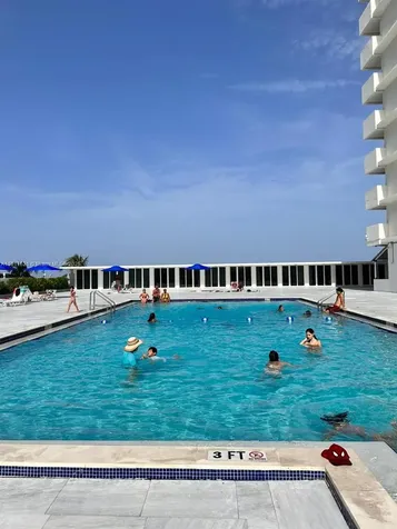 5601 Collins Avenue Miami Beach FL 33140