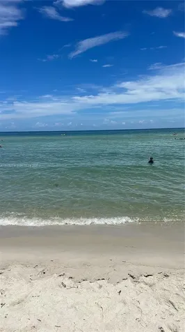 5601 Collins Avenue Miami Beach FL 33140
