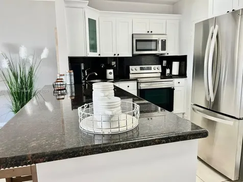 5601 Collins Avenue Miami Beach FL 33140