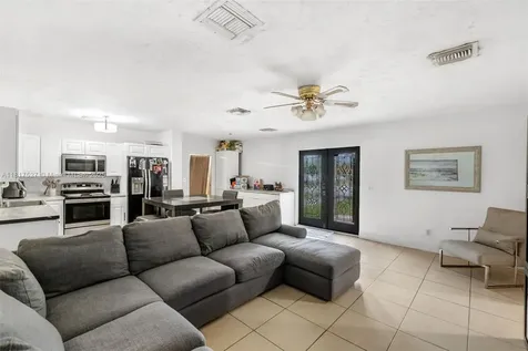 19420 Christmas Road Cutler Bay FL 33157
