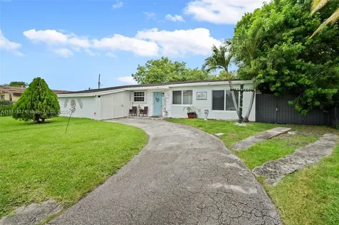 18930 NW 43rd Avenue Miami Gardens FL 33055