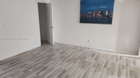 15115 NE 6th Avenue Miami FL 33162