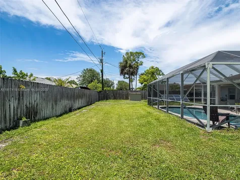 508 Arcadia Avenue NE Palm Bay FL 32907