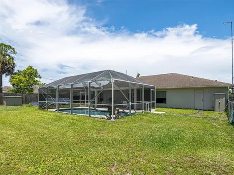 508 Arcadia Avenue NE Palm Bay FL 32907