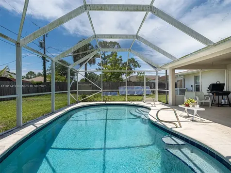508 Arcadia Avenue NE Palm Bay FL 32907