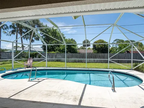 508 Arcadia Avenue NE Palm Bay FL 32907