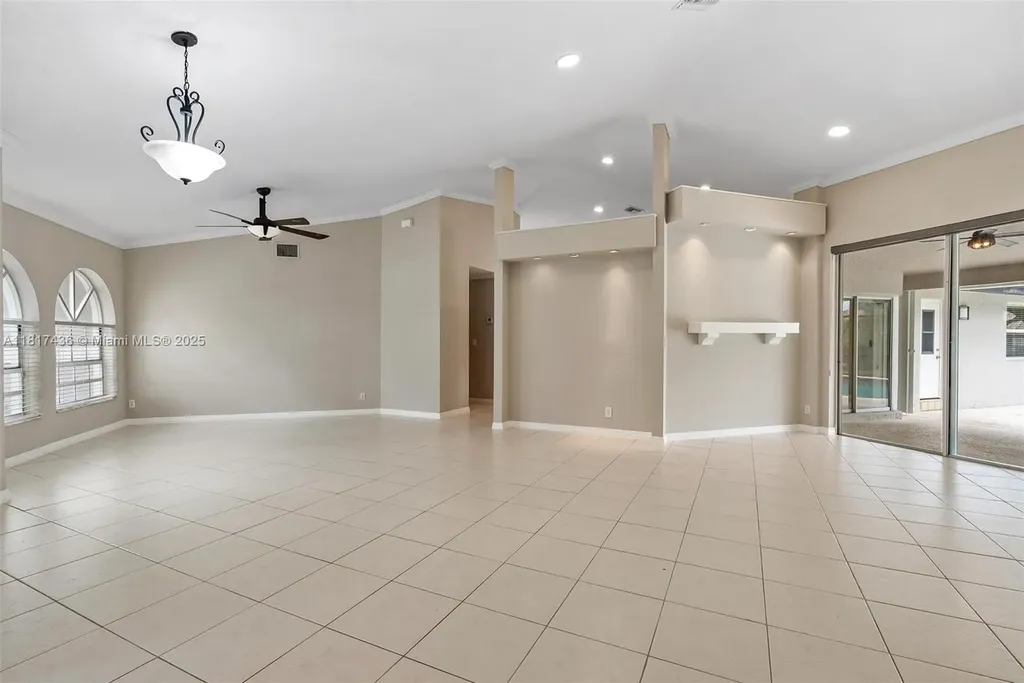 5248 NW 89th Drive Coral Springs FL 33067