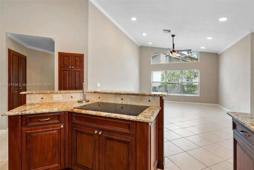 5248 NW 89th Drive Coral Springs FL 33067