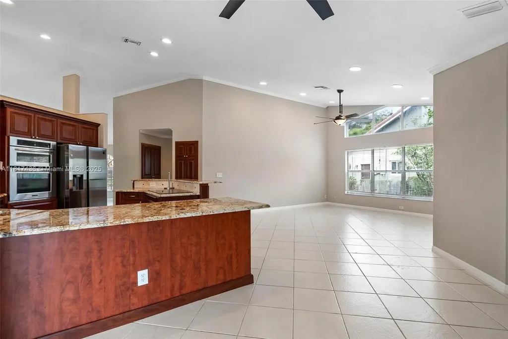 5248 NW 89th Drive Coral Springs FL 33067