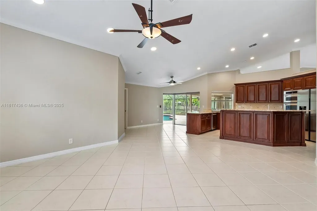 5248 NW 89th Drive Coral Springs FL 33067