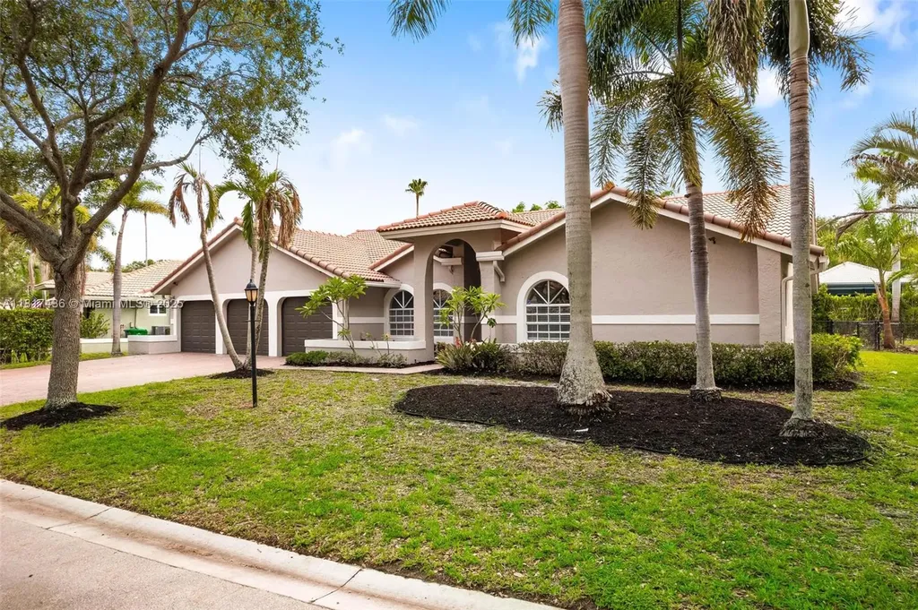 5248 NW 89th Drive Coral Springs FL 33067