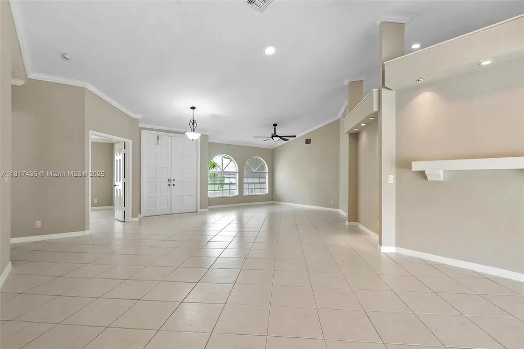 5248 NW 89th Drive Coral Springs FL 33067