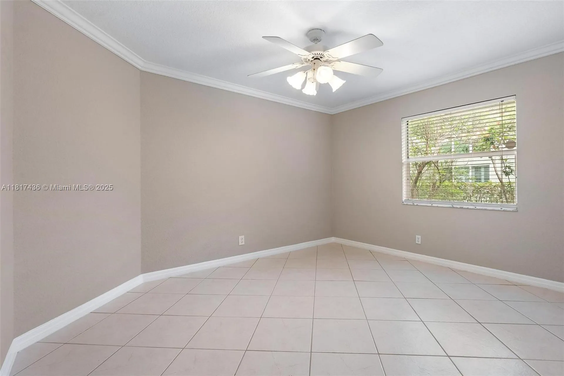 5248 NW 89th Drive Coral Springs FL 33067