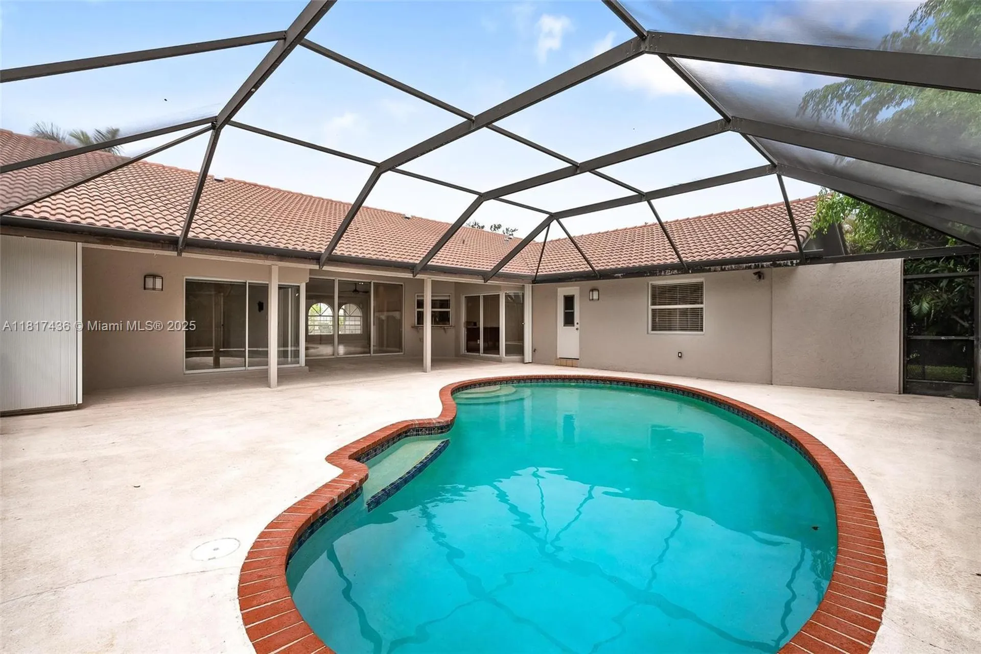 5248 NW 89th Drive Coral Springs FL 33067