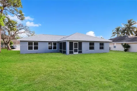 138 SW Bedford Road Port St. Lucie FL 34953