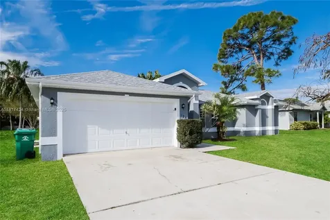 138 SW Bedford Road Port St. Lucie FL 34953