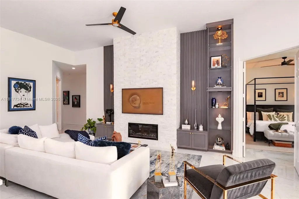 2744 Muskegon Way West Palm Beach FL 33411