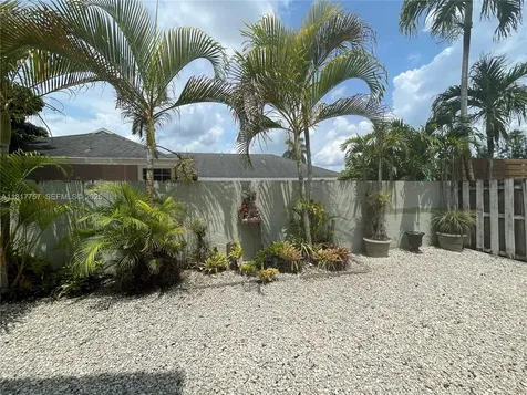 10290 SW 139th Court Miami FL 33186