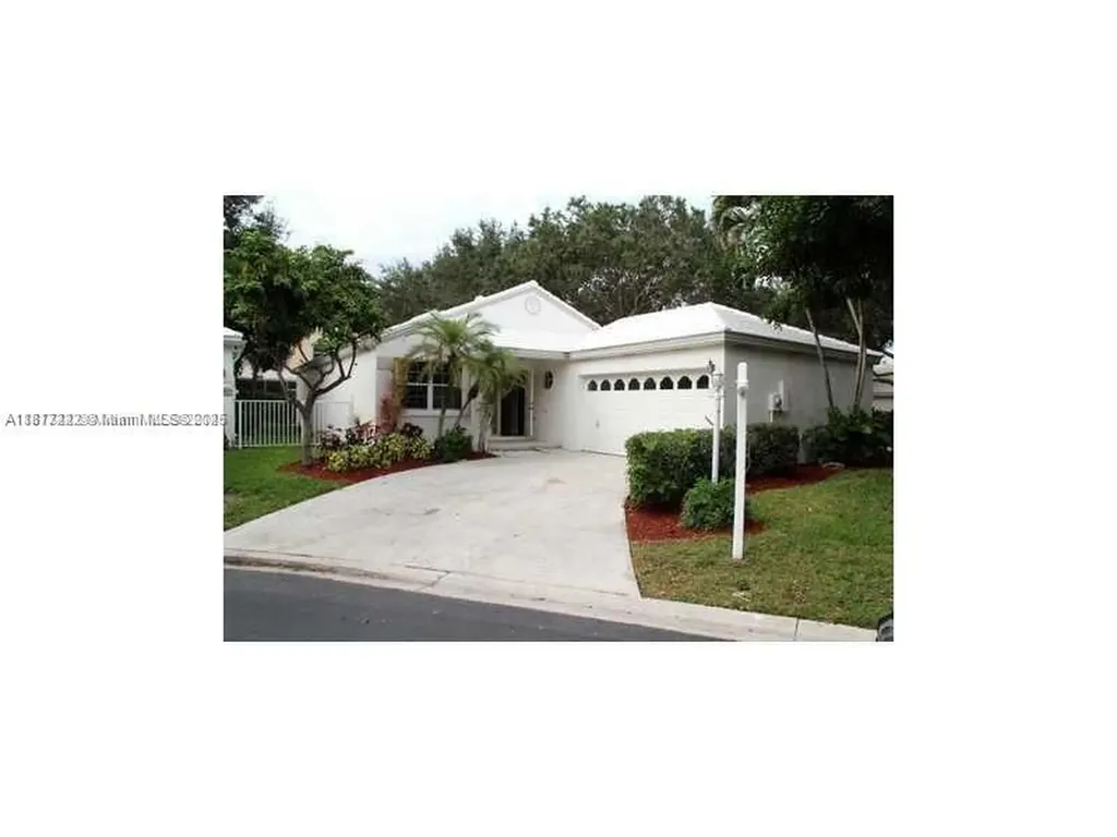 9462 NW 8th Circle Plantation FL 33324