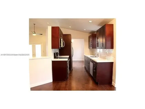 9462 NW 8th Circle Plantation FL 33324