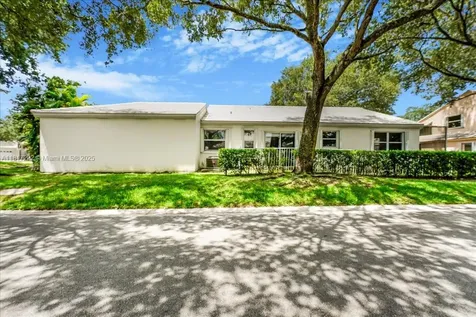 9462 NW 8th Circle Plantation FL 33324