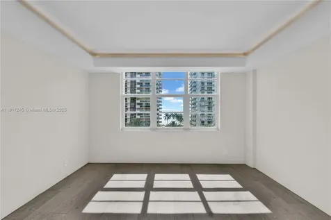 5700 Collins Avenue Miami Beach FL 33140