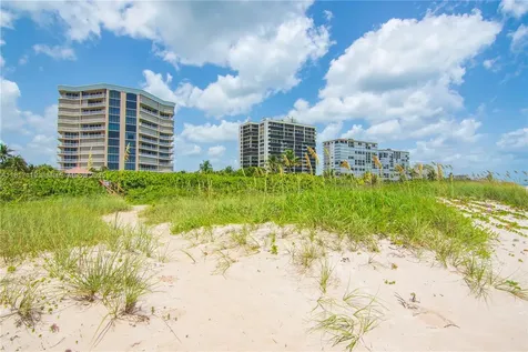 3000 N Highway A1a Hutchinson Island FL 34949