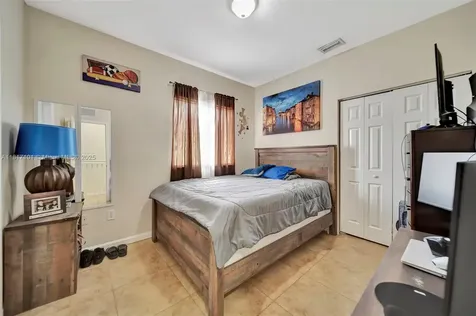 530 Saint Michelle Way Margate FL 33068
