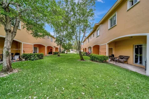 530 Saint Michelle Way Margate FL 33068