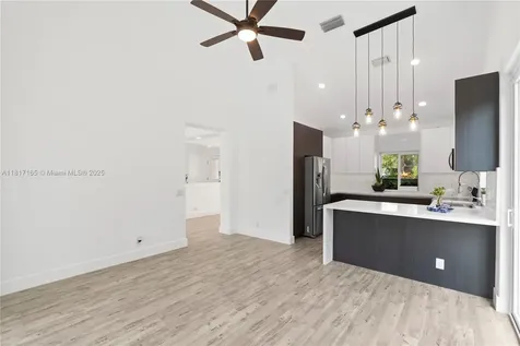 477 Spinnaker Weston FL 33326