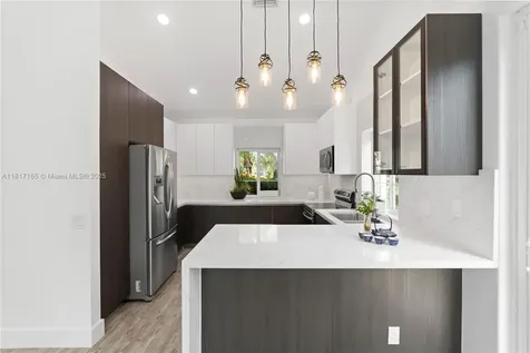 477 Spinnaker Weston FL 33326