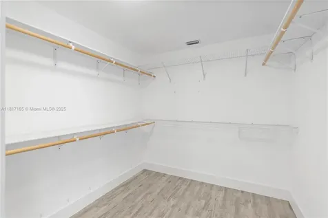 477 Spinnaker Weston FL 33326