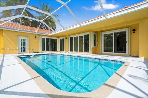477 Spinnaker Weston FL 33326
