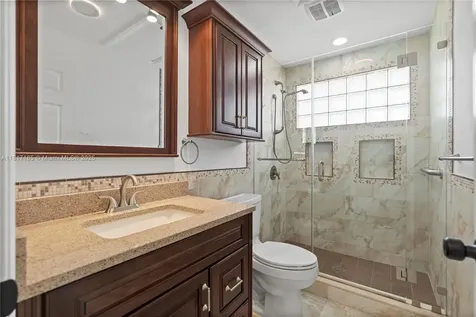 477 Spinnaker Weston FL 33326