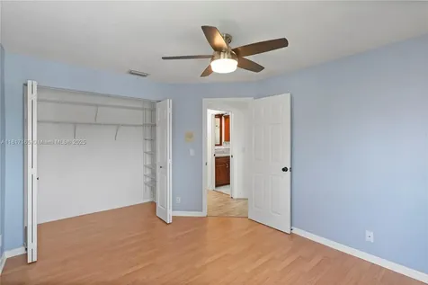 477 Spinnaker Weston FL 33326