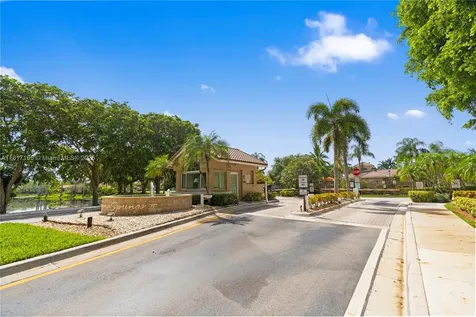 477 Spinnaker Weston FL 33326