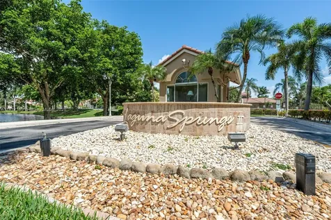 477 Spinnaker Weston FL 33326
