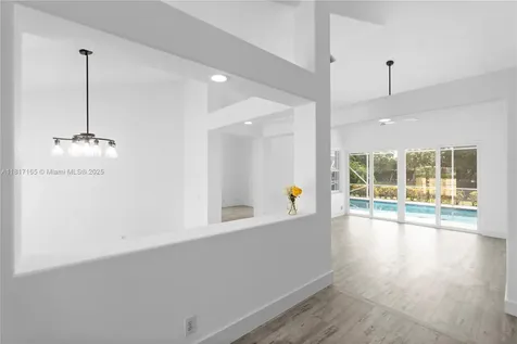 477 Spinnaker Weston FL 33326
