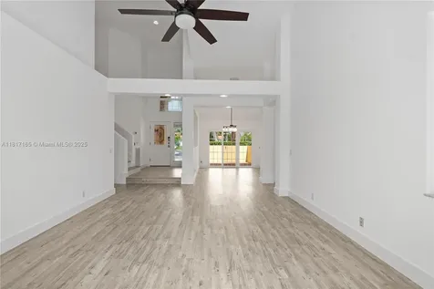 477 Spinnaker Weston FL 33326