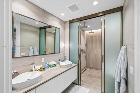 5775 Collins Avenue Miami Beach FL 33140