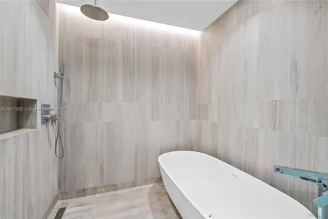 5775 Collins Avenue Miami Beach FL 33140