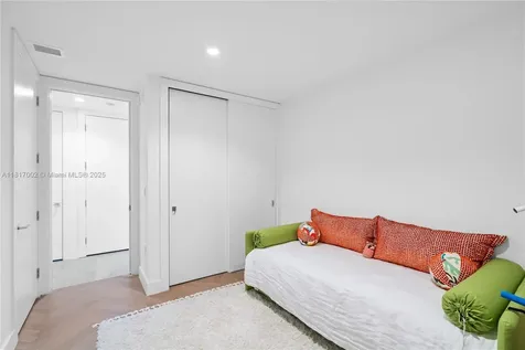 5775 Collins Avenue Miami Beach FL 33140