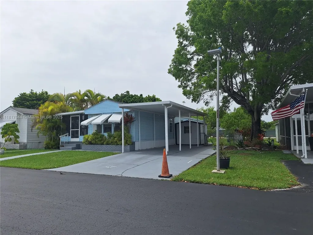 35303 SW 180th Avenue Lot 347 Homestead FL 33034