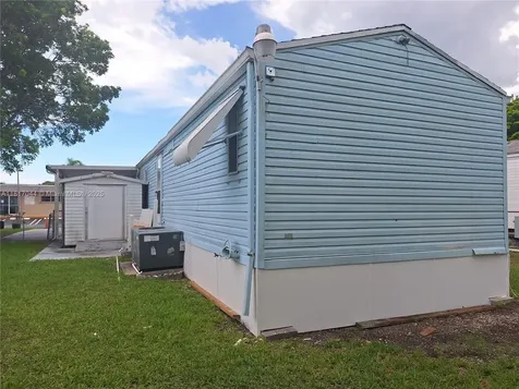 35303 SW 180th Avenue Lot 347 Homestead FL 33034