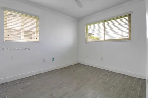 1160 NW 79th Terrace Pembroke Pines FL 33024