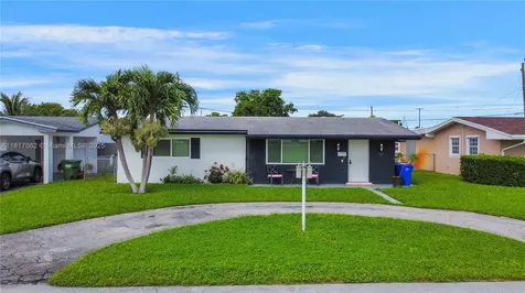 1160 NW 79th Terrace Pembroke Pines FL 33024