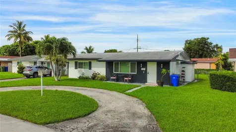 1160 NW 79th Terrace Pembroke Pines FL 33024