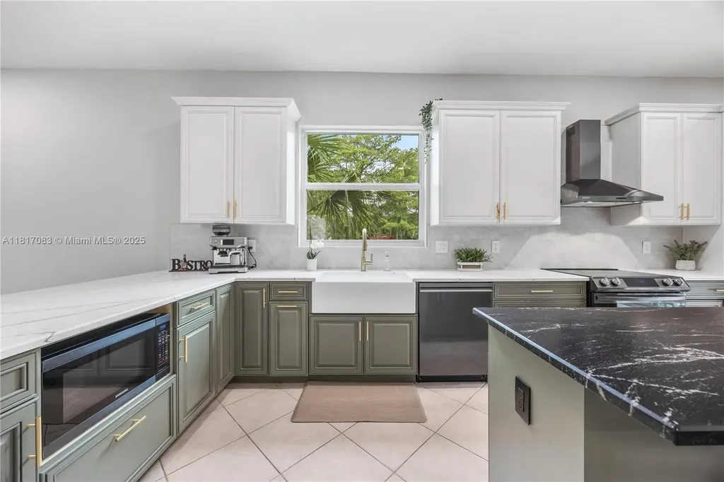 8328 Lagos De Campo Boulevard Tamarac FL 33321